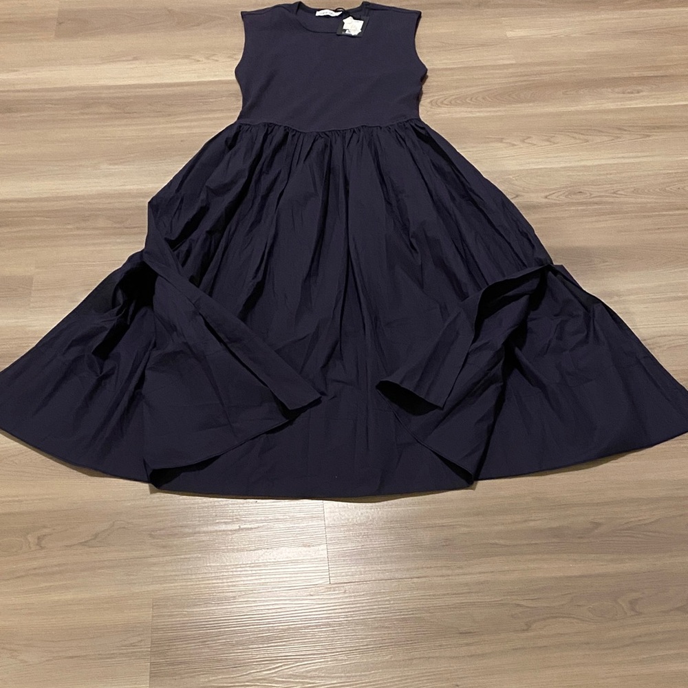 Elegant Navy Sleeveless Dress - Picture 11 of 15